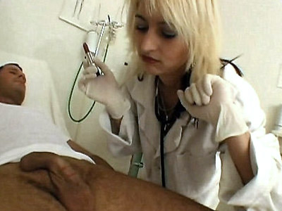 Hawt Clinic Room Oral-sex